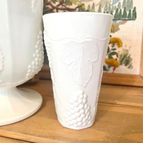 Vintage Milk Glass Harvest Grape Pitcher And 2 Glasses Set - Picture 3 of 8